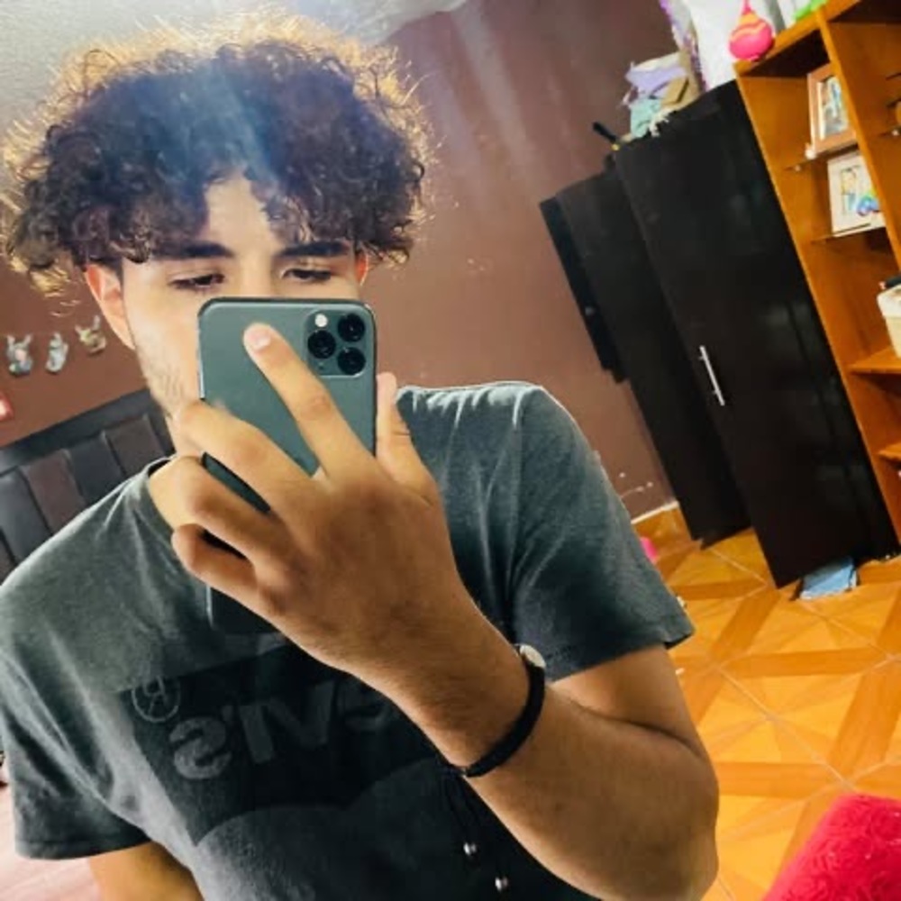 Meet your Posher, Javi